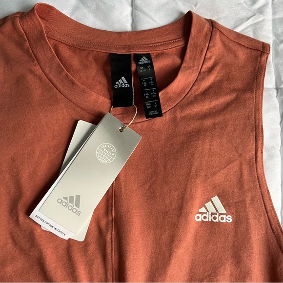 NWT ADIDAS LOGO CINCH TANK - Picture 2 of 3